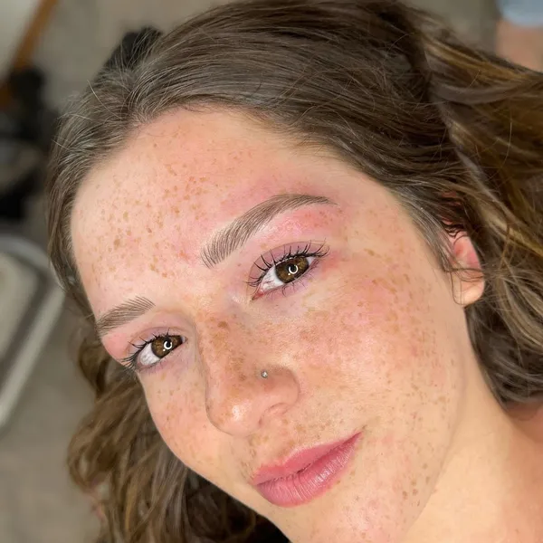 Dopo il microblading sopracciglia Milano - Velvet Milano Beauty