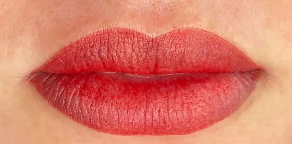Dopo il trucco semipermanente labbra Milano - Velvet Milano Beauty
