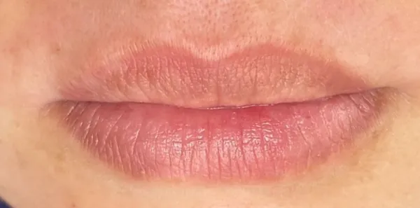 Prima del trucco semipermanente labbra Milano - Velvet Milano Beauty